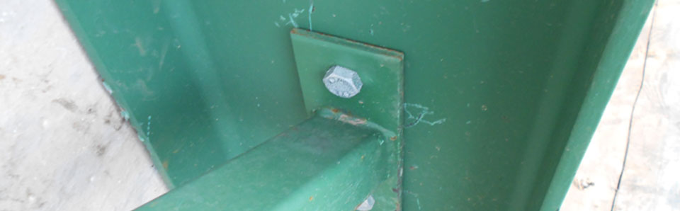 Bracing 70x70 Box Tube. Fitted in web for added support.